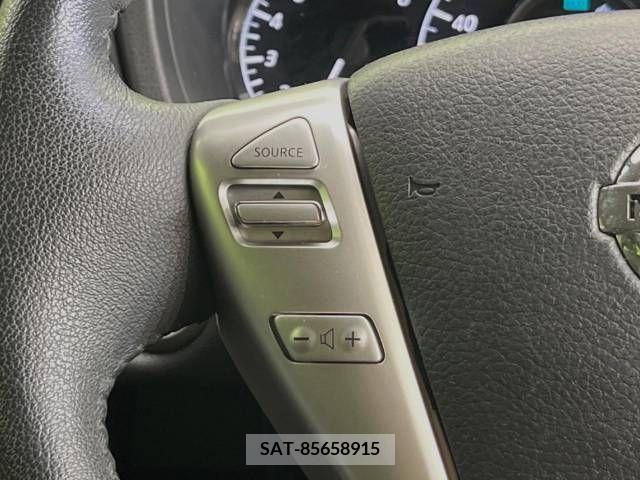 Nissan NOTE 2015-10 365411-6