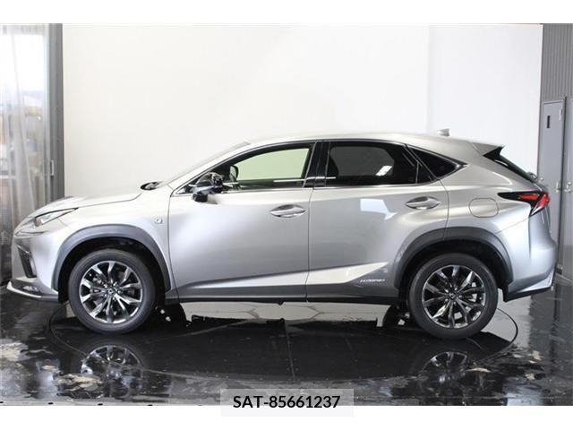 Lexus NX 2017-11 200646-7