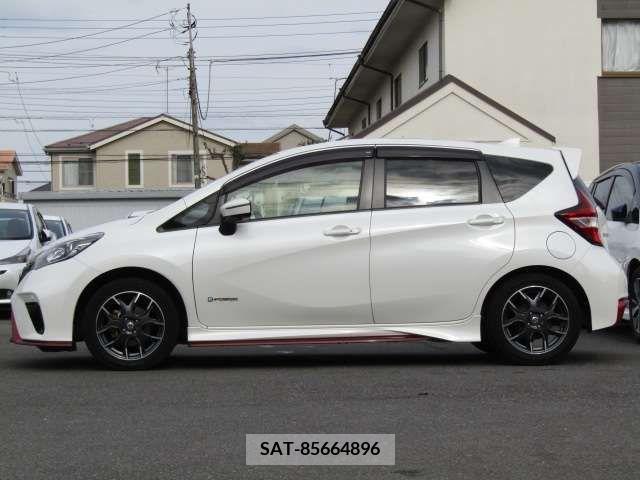 Nissan NOTE 2019-02 242342-4