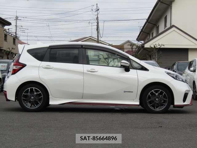 Nissan NOTE 2019-02 242342-3