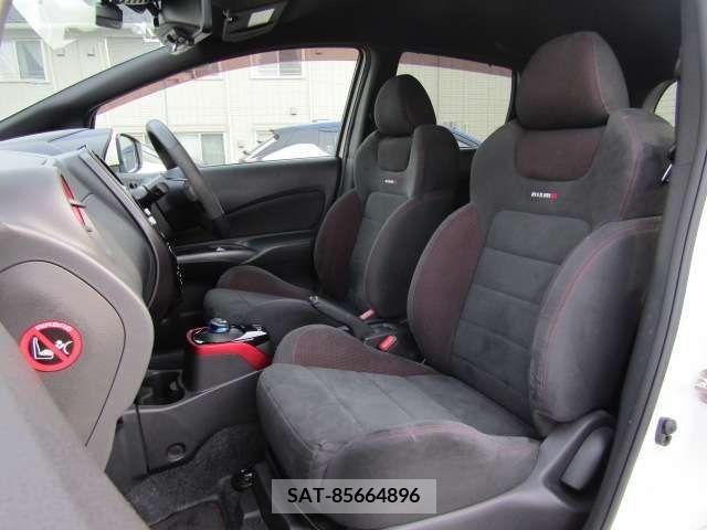 Nissan NOTE 2019-02 242342-17