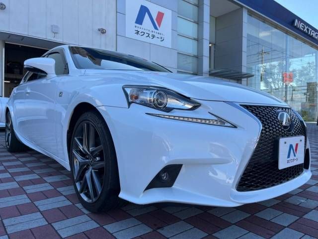 Lexus IS 2015-04 15187-14