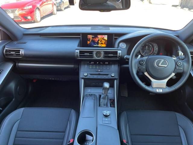 Lexus IS 2015-04 15187-1