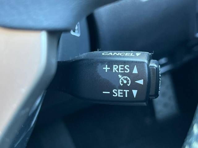 Lexus IS 2015-04 15187-6