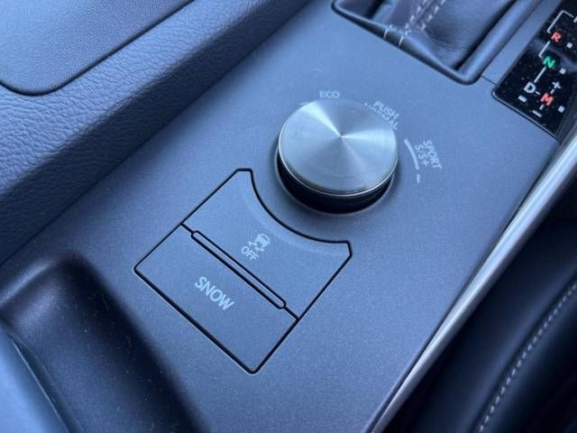 Lexus IS 2015-04 15187-5