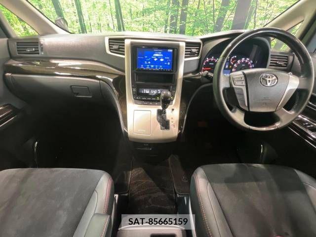 Toyota VELLFIRE 2012-11 369793-1