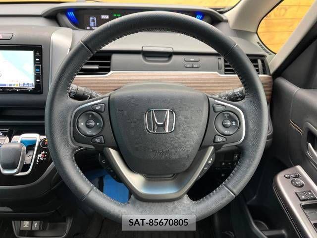 Honda FREED 2022-05 360614-12