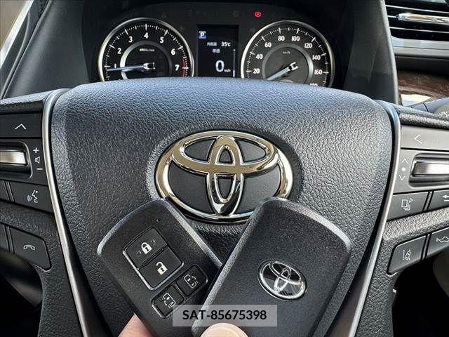 Toyota ALPHARD 2022-12 388964-23