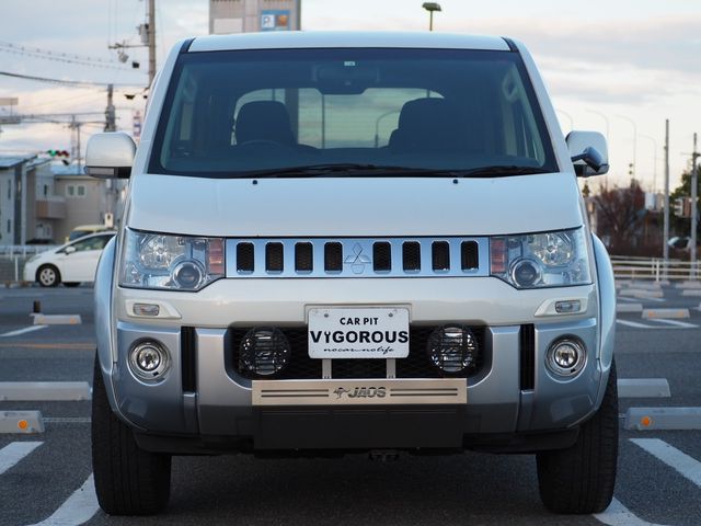Mitsubishi DELICA D5 2010-03 187867-3