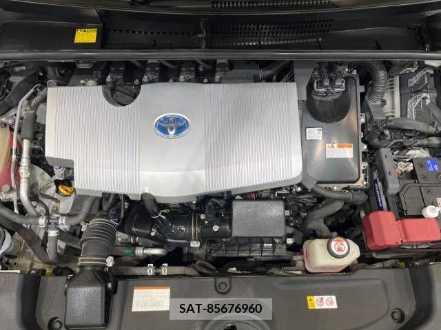 Toyota PRIUS 2017-04 282208-18