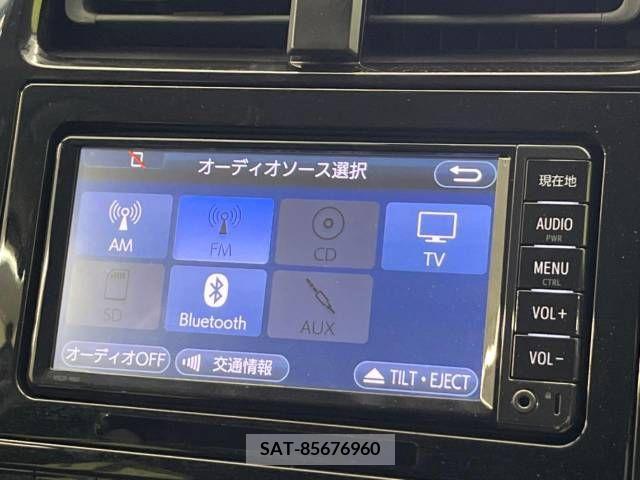 Toyota PRIUS 2017-04 282208-4