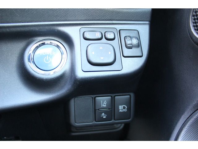 Toyota AQUA 2018-11 190048-9