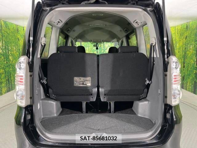 Toyota VOXY 2009-06 321298-11