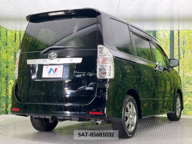 Toyota VOXY 2009-06 321298-18