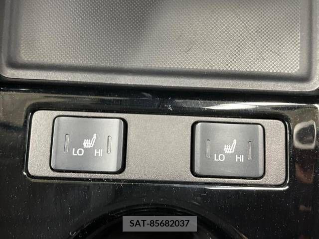 Toyota PRIUS 2019-05 217776-7