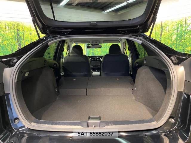 Toyota PRIUS 2019-05 217776-10