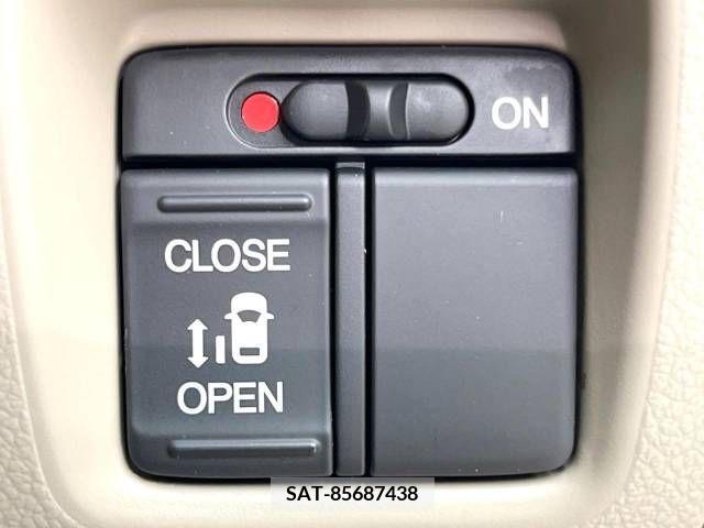 Honda N BOX 2015-07 256918-4
