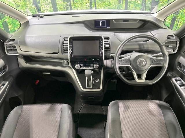 Nissan SERENA 2018-04 181501-1