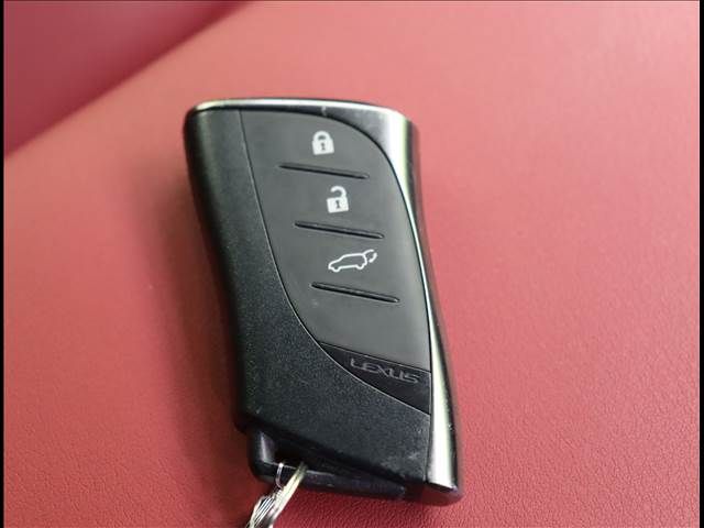 Lexus UX 2020-12 188620-17