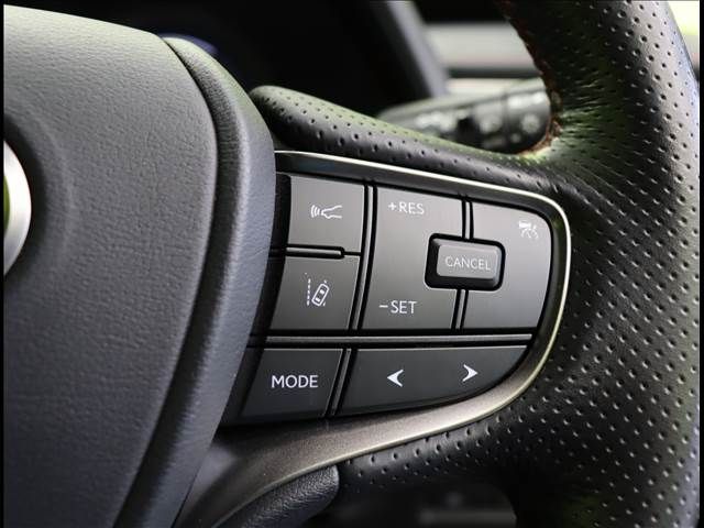 Lexus UX 2020-12 188620-10