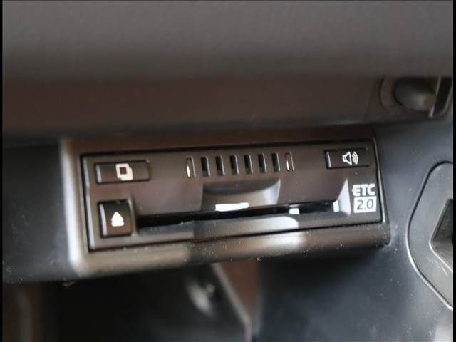 Lexus UX 2020-12 188620-6