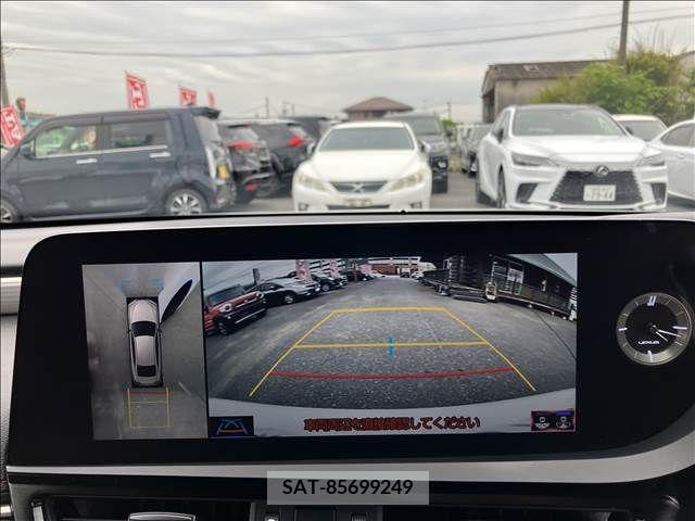 Lexus ES 2022-02 275243-7
