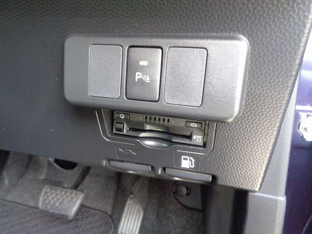 Toyota ROOMY 2022-04 183794-15
