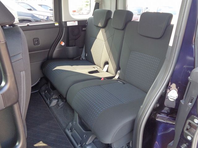 Toyota ROOMY 2022-04 183794-6