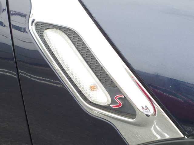 Bmw MINI 2011-04 4905-15