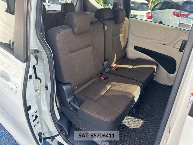 Toyota SIENTA 2016-06 314646-15