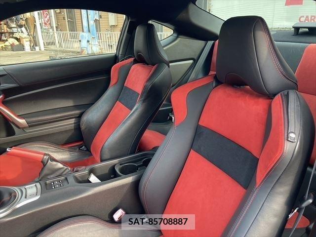 Toyota 86 2012-10 258632-19