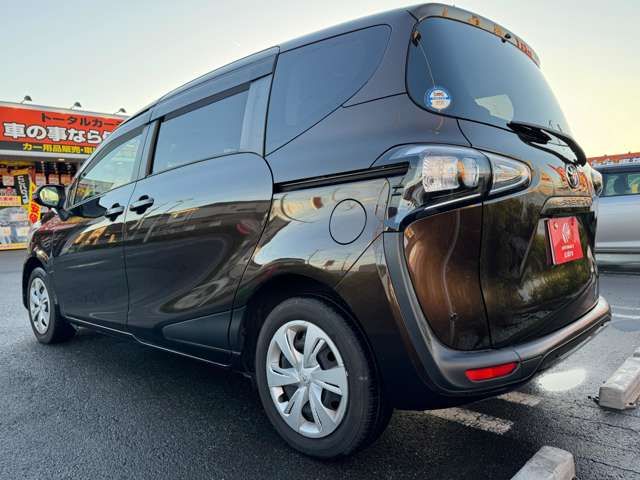 Toyota SIENTA 2019-12 186658-3