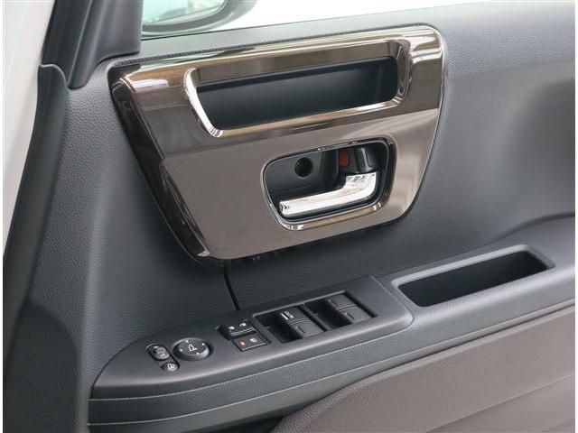 Honda N BOX 2023-06 192424-13