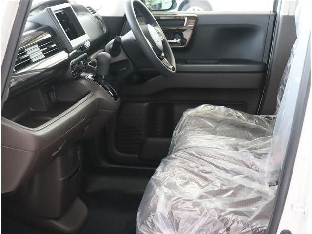 Honda N BOX 2023-06 192424-27