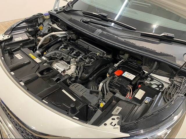 Peugeot 3008 2017-06 20869-11