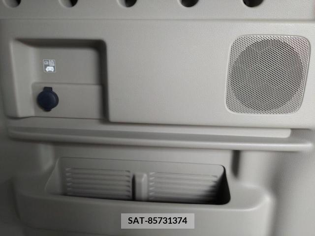 Suzuki EVERY WAGON 2016-04 352491-23
