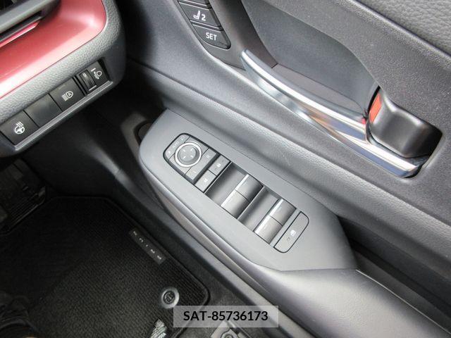 Toyota PRIUS 2023-02 242206-24