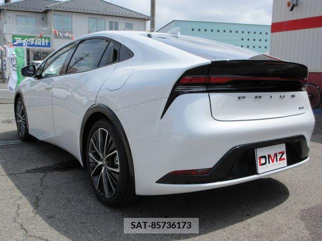 Toyota PRIUS 2023-02 242206-4