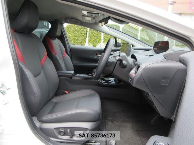 Toyota PRIUS 2023-02 242206-9
