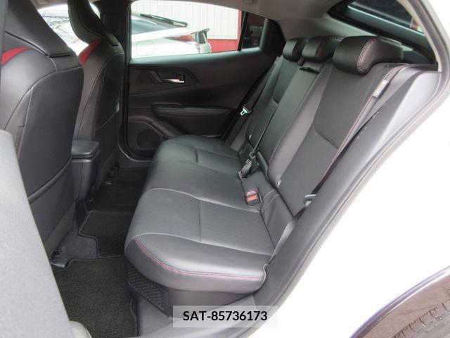 Toyota PRIUS 2023-02 242206-12