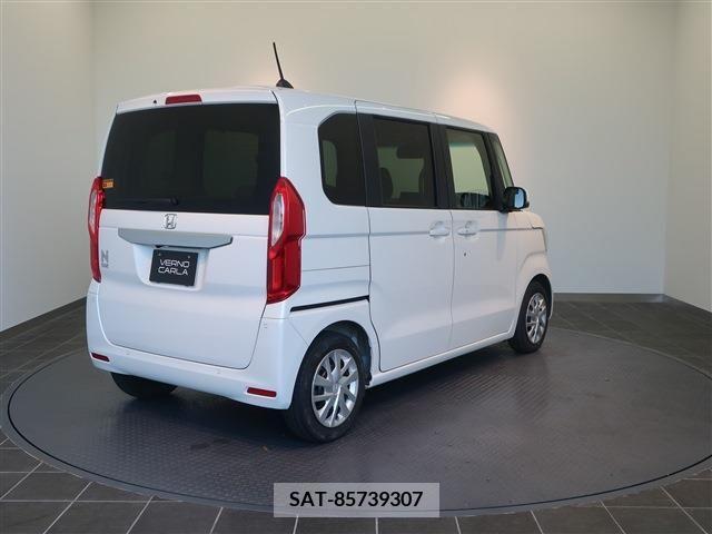 Honda N BOX 2022-03 214404-3