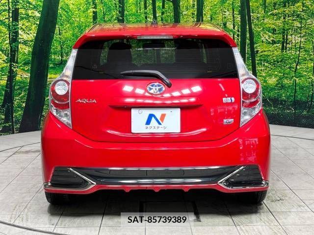 Toyota AQUA 2014-06 378145-15