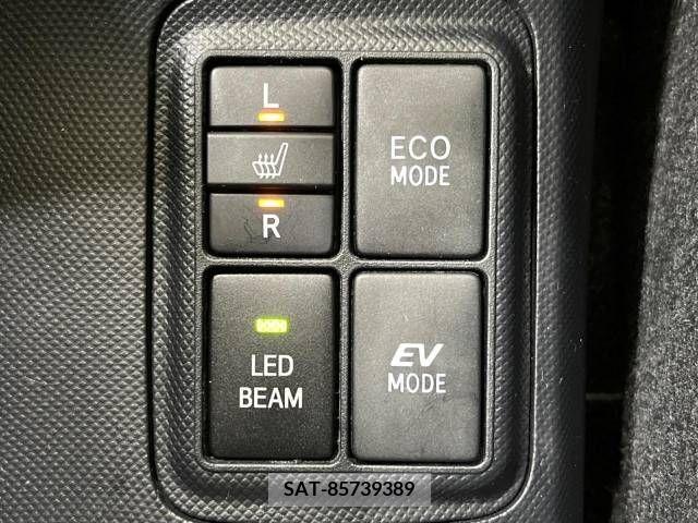 Toyota AQUA 2014-06 378145-4