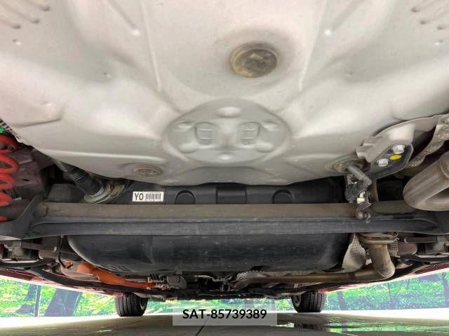 Toyota AQUA 2014-06 378145-19