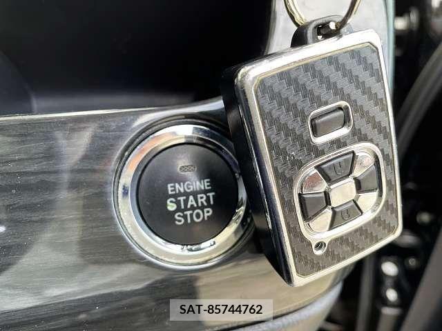 Toyota VOXY 2011-07 370470-5