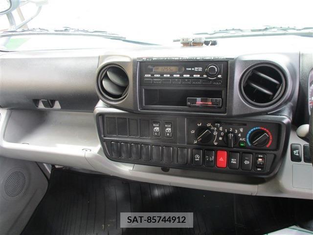 Hino DUTRO 2016-09 267792-10