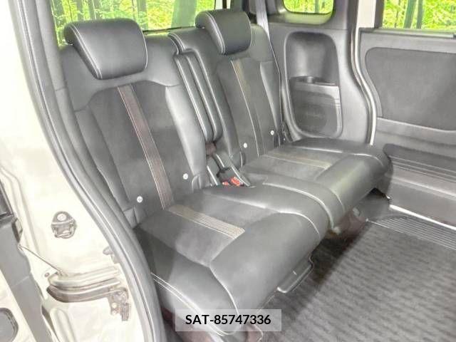 Honda N BOX 2017-10 278709-9