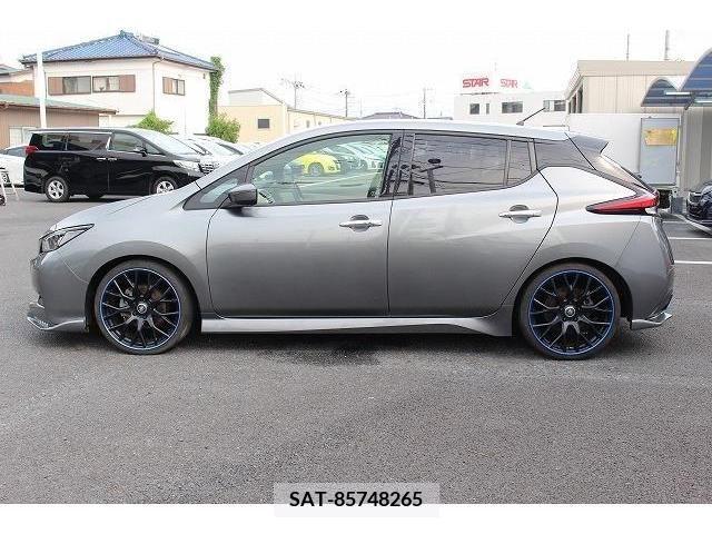 Nissan LEAF 2017-12 352529-9