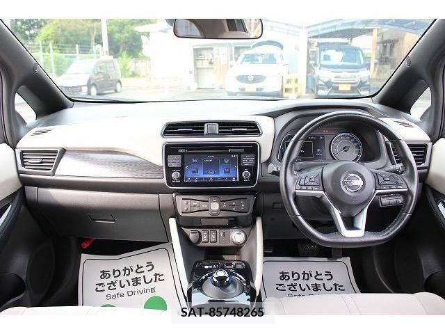 Nissan LEAF 2017-12 352529-16