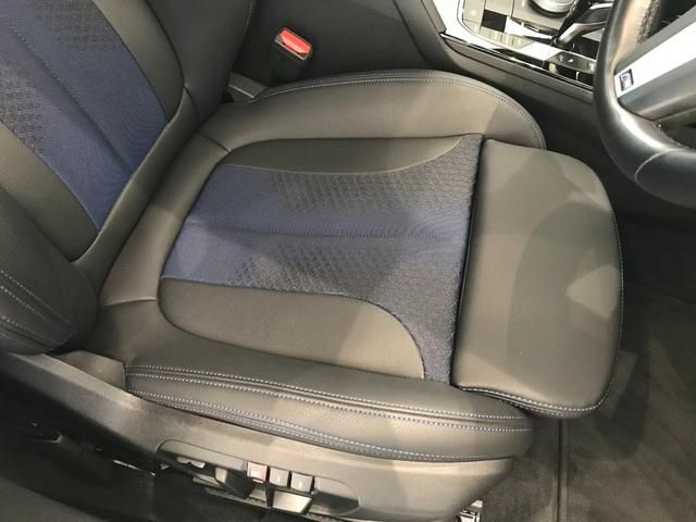 Bmw 1 SERIES 2022-06 7760-23
